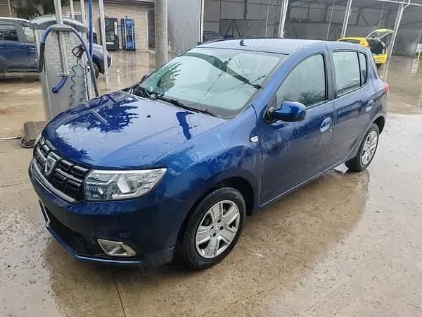 Second-hand Dacia Sandero Essentiel 90 CP (66 kW) 2019 Culoarealbastru Hatchback