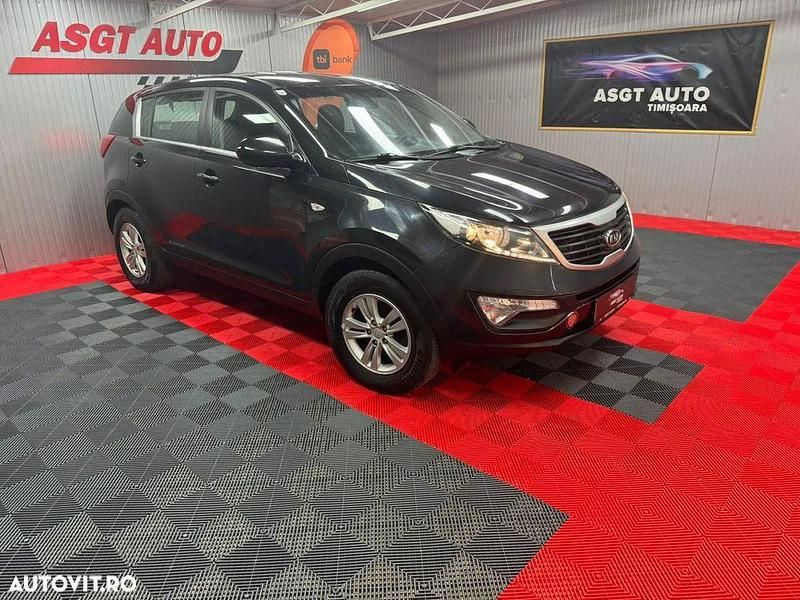 Second-hand Kia Sportage 115 CP (84 kW) 2011 Negru SUV