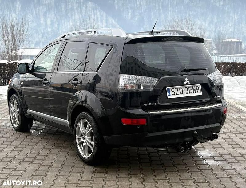 Second-hand Mitsubishi Outlander Inform 140 CP (102 kW) 2010 Culoarenegru SUV