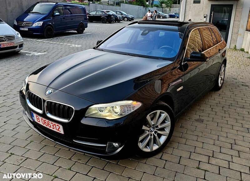 Negru Utilizat 2013 BMW 520 Break | 10.900 EUR (Preț bun) - Imagine 1/4