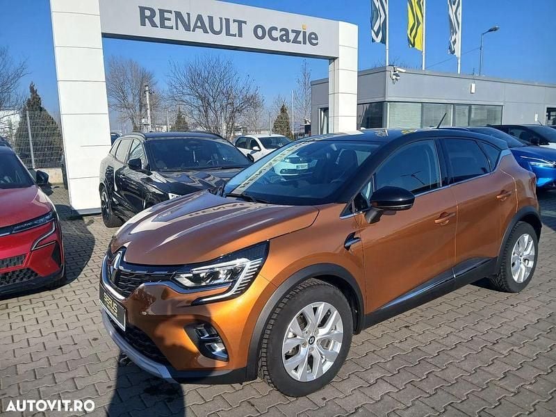 Culoareportocaliu Utilizat 2022 Renault Captur Intens SUV | 16.990 EUR (Preț OK) - Imagine 1/4
