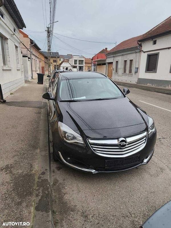 Culoarenegru Utilizat 2014 Opel Insignia Edition Break | 7.850 EUR (Preț OK) - Imagine 1/4