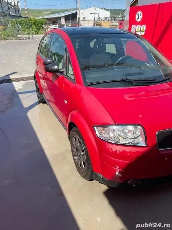 Rosu Utilizat 2003 Audi A2 Hatchback | 700 EUR - Imagine 1/4