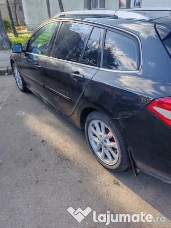 Second-hand Renault Laguna III 110 CP (80 kW) 2009 Negru Hatchback