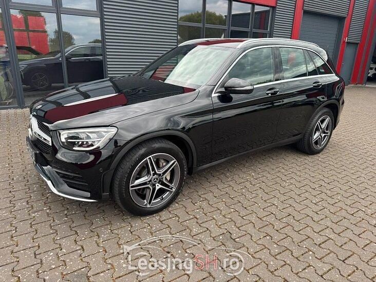 Negru Utilizat 2021 Mercedes GLC300 AMG line SUV | 41.369 EUR (Preț OK) - Imagine 1/4
