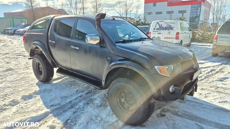 Second-hand Mitsubishi L200 Intense 136 CP (100 kW) 2008 Culoarenegru Pickup