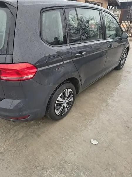 Second-hand VW Touran 115 CP (84 kW) 2018 Monovolum