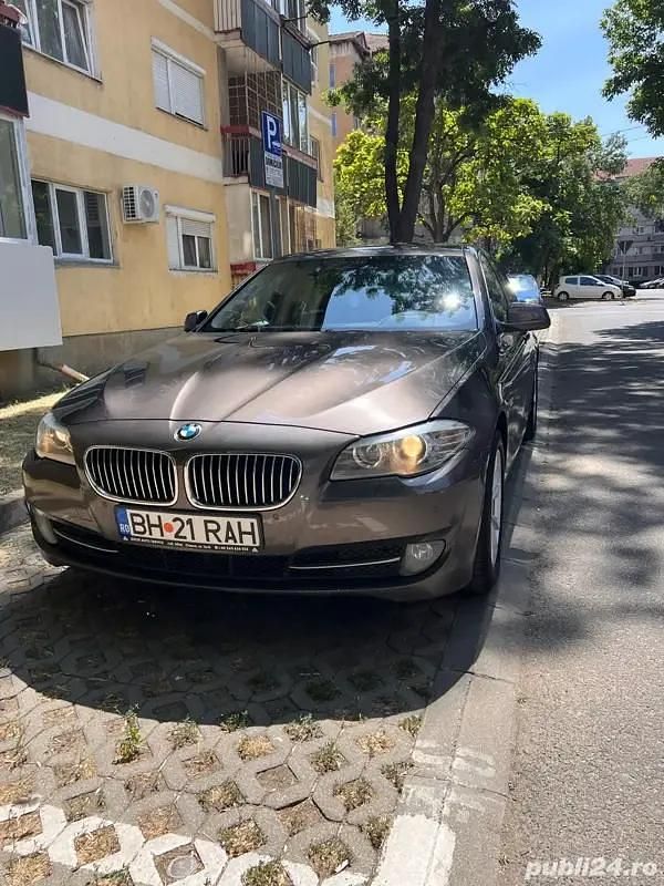 Utilizat 2013 BMW 520 Berlinǎ | 10.800 EUR (Preț OK) - Imagine 1/4