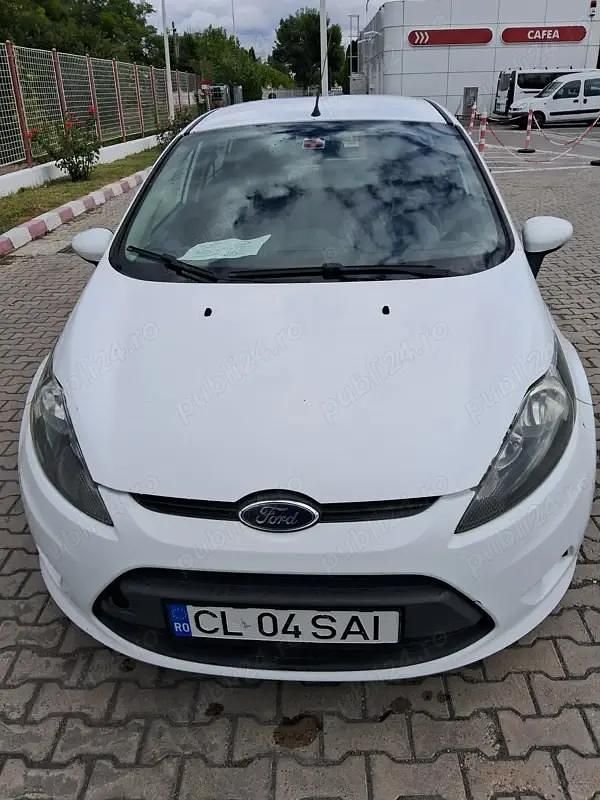 Utilizat 2012 Ford Fiesta Hatchback | 3.850 EUR (Preț OK) - Imagine 1/4