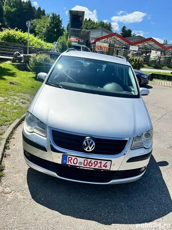 Second-hand VW Touran 136 CP (100 kW) 2008 Gri Monovolum