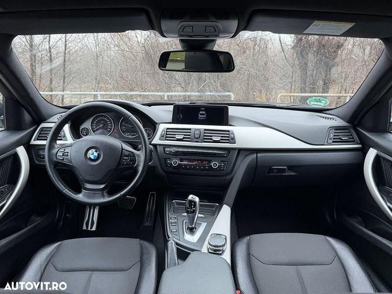 Second-hand BMW 320 163 CP (119 kW) 2015 Culoarealbastru Berlinǎ