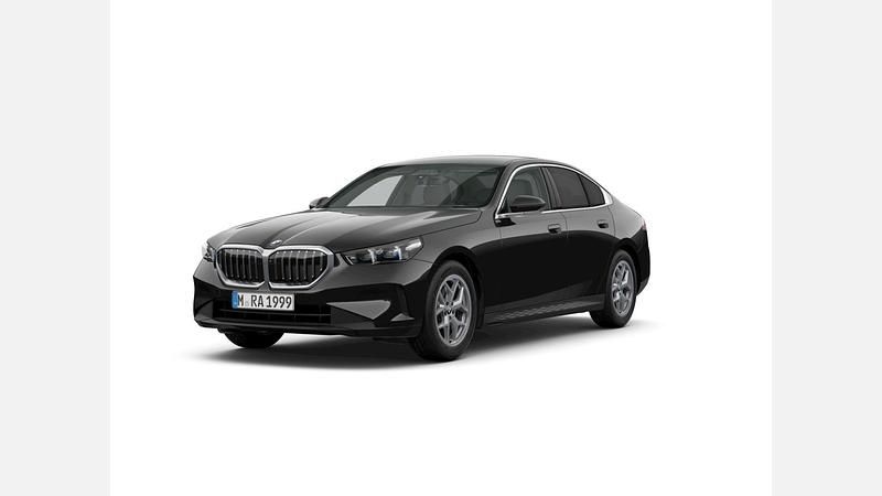 Negru sapphire metalizat Utilizat 2024 BMW 520 Comfort Edition Berlinǎ | 49.586 EUR (Super Preț) - Imagine 1/4