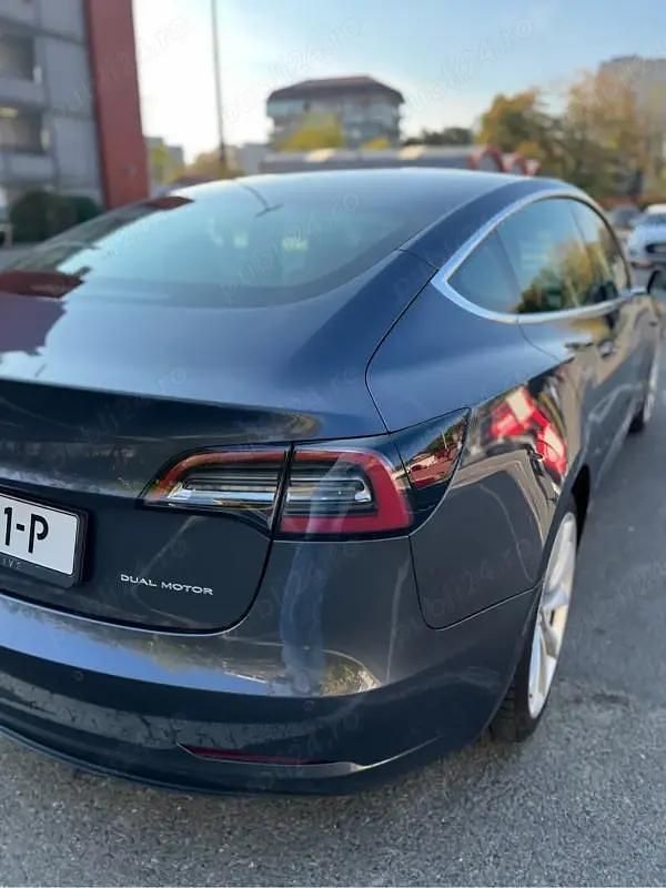 Second-hand Tesla Model 3 353 kW (480 CP) 2019 Berlinǎ