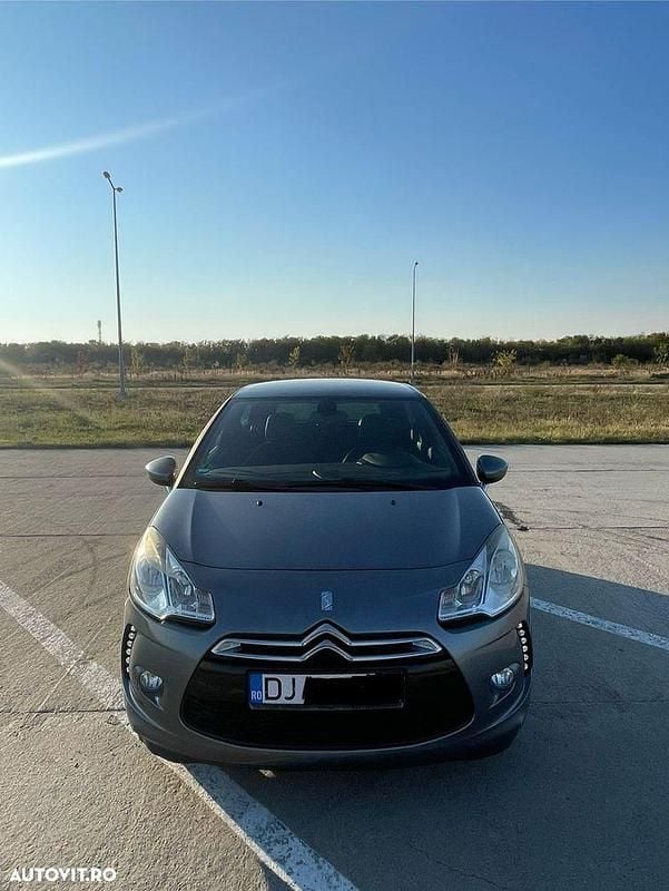 Culoaregri Utilizat 2010 Citroën DS3 So Chic Hatchback | 3.900 EUR (Preț OK) - Imagine 1/4