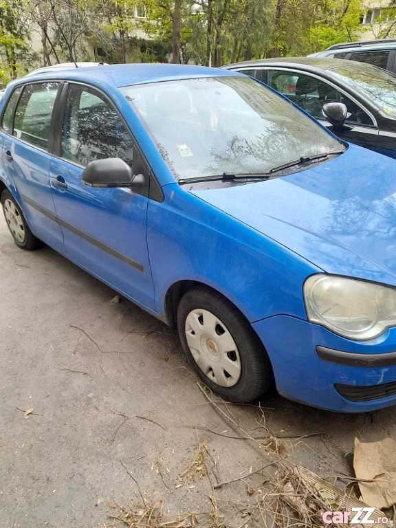 Albastru Second-hand 2006 VW Polo Berlinǎ | 2.800 EUR (Puțin scump) - Imagine 1/4