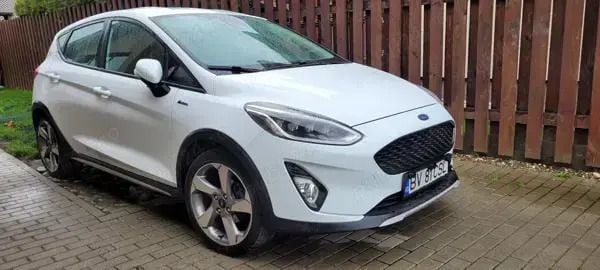 Alb Utilizat 2018 Ford Fiesta Active Hatchback | 9.300 EUR (Preț OK) - Imagine 1/4
