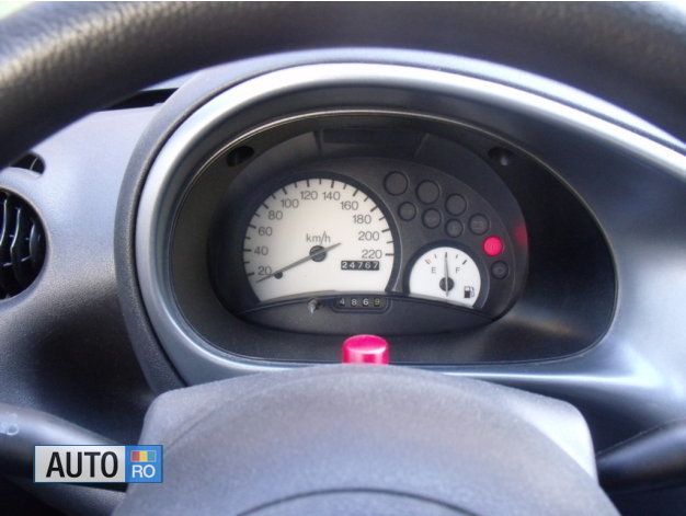 Second-hand Ford Ka 60 CP (44 kW) 2002 Albastru Hatchback