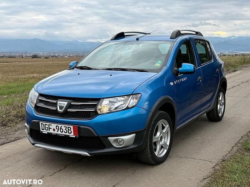 Culoarealbastru Utilizat 2015 Dacia Sandero Prestige Hatchback | 5.190 EUR (Preț OK) - Imagine 1/4