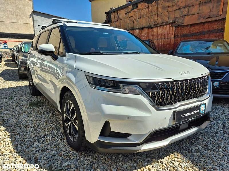 Second-hand Kia Carnival 204 CP (150 kW) 2021 Alb Monovolum