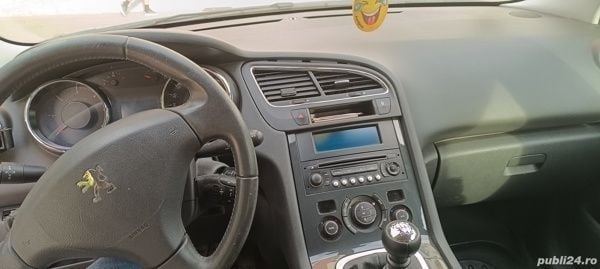 Second-hand Peugeot 5008 82 CP (60 kW) 2011 Monovolum