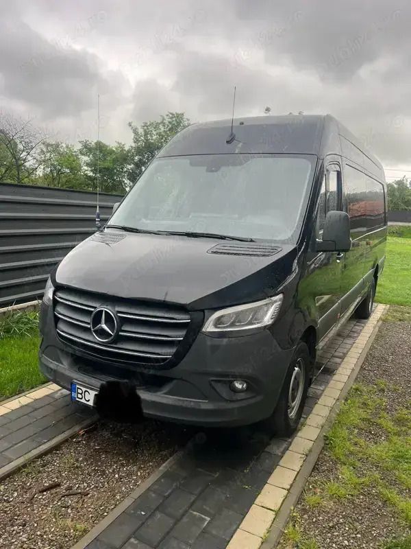 Negru Utilizat 2020 Mercedes Sprinter Van | 31.000 EUR - Imagine 1/3