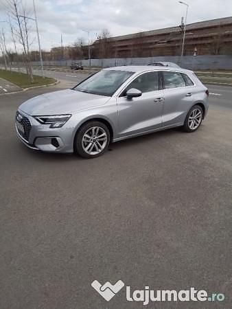 Gri Utilizat 2023 Audi A3 Sport Hatchback | 22.500 EUR (Super Preț) - Imagine 1/4