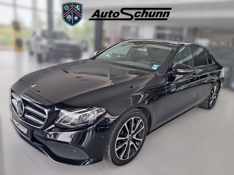 Utilizat 2018 Mercedes E220 Avantgarde | 23.500 EUR (Super Preț) - Imagine 1/4