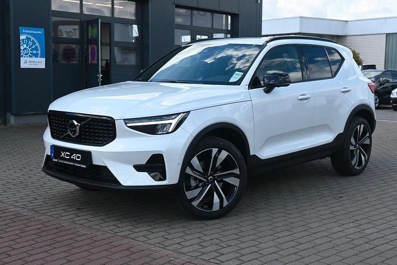 Utilizat 2024 Volvo XC40 Plus SUV | 44.929 EUR (Scump) - Imagine 1/1