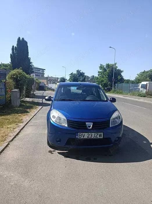Utilizat 2009 Dacia Sandero Hatchback | 2.300 EUR (Preț OK) - Imagine 1/3