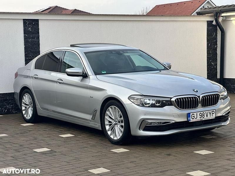 Culoareargint Utilizat 2017 BMW 520 Luxury Line Break | 19.000 EUR (Puțin scump) - Imagine 1/4