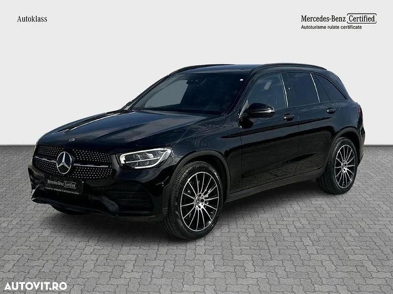 Culoarenegru Utilizat 2021 Mercedes GLC200 AMG line SUV | 42.603 EUR (Preț bun) - Imagine 1/4