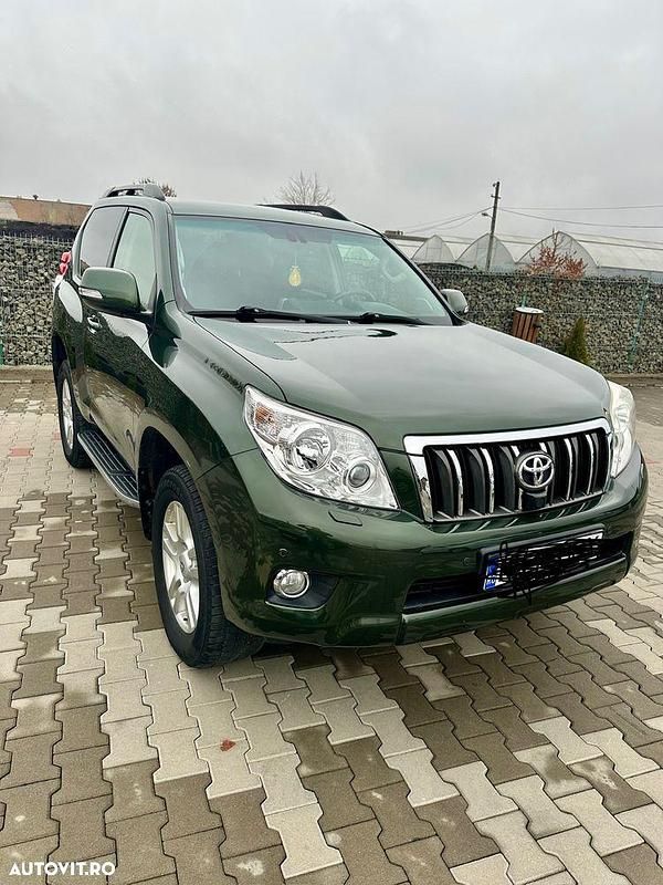 Culoareverde Utilizat 2010 Toyota Land Cruiser SUV | 16.200 EUR - Imagine 1/4