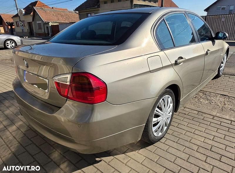 Bej Utilizat 2008 BMW 318 Berlinǎ | 3.500 EUR (Preț OK) - Imagine 1/4