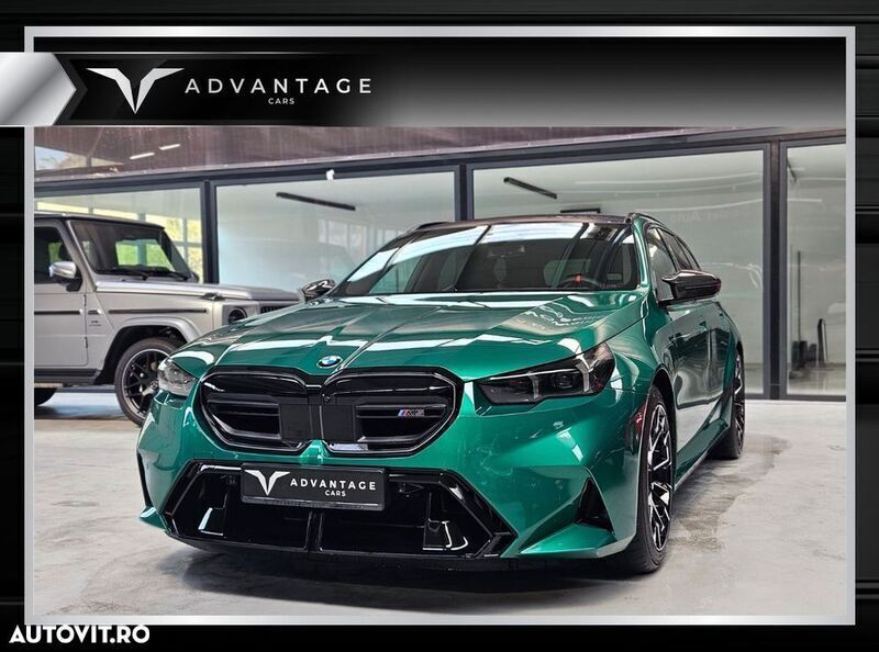 Verde Nouă 2025 BMW M5 Break | 134.433 EUR - Imagine 1/4