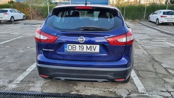 Second-hand Nissan Qashqai 130 CP (95 kW) 2015 Albastru SUV