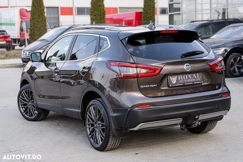 Second-hand Nissan Qashqai Tekna+ 163 CP (119 kW) 2018 Culoaremaro SUV