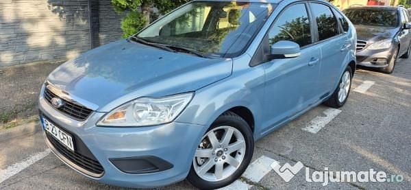 Albastru Utilizat 2009 Ford Focus Hatchback | 2.940 EUR (Preț OK) - Imagine 1/4