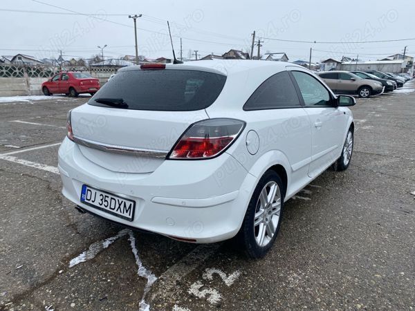 Utilizat 2011 Opel Astra GTC | 3.250 EUR - Imagine 1/4
