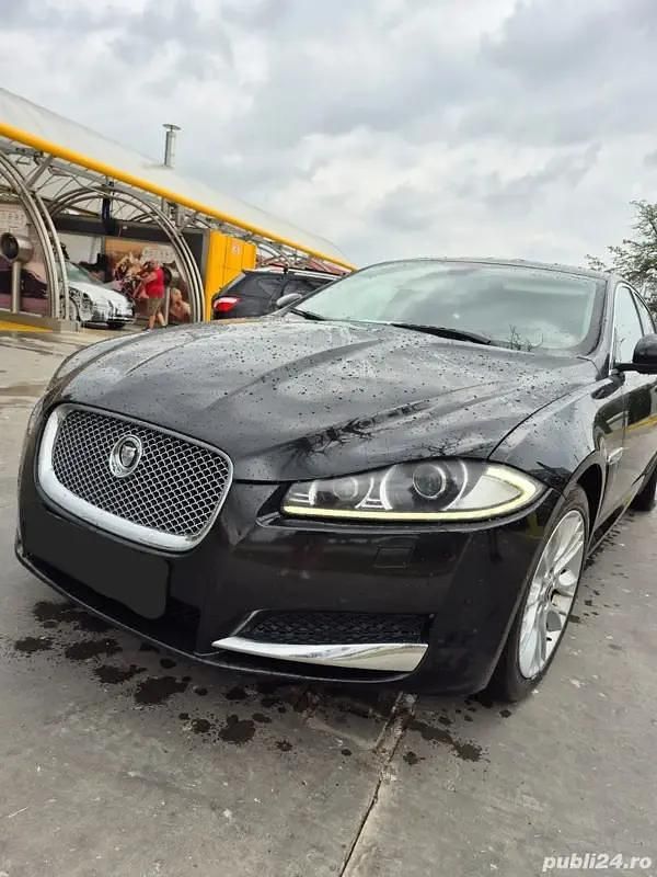 Second-hand Jaguar XF 190 CP (139 kW) 2013 Berlinǎ