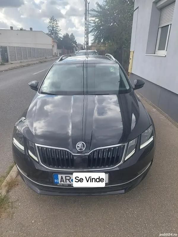 Utilizat 2020 Skoda Octavia Break | 17.500 EUR (Scump) - Imagine 1/4