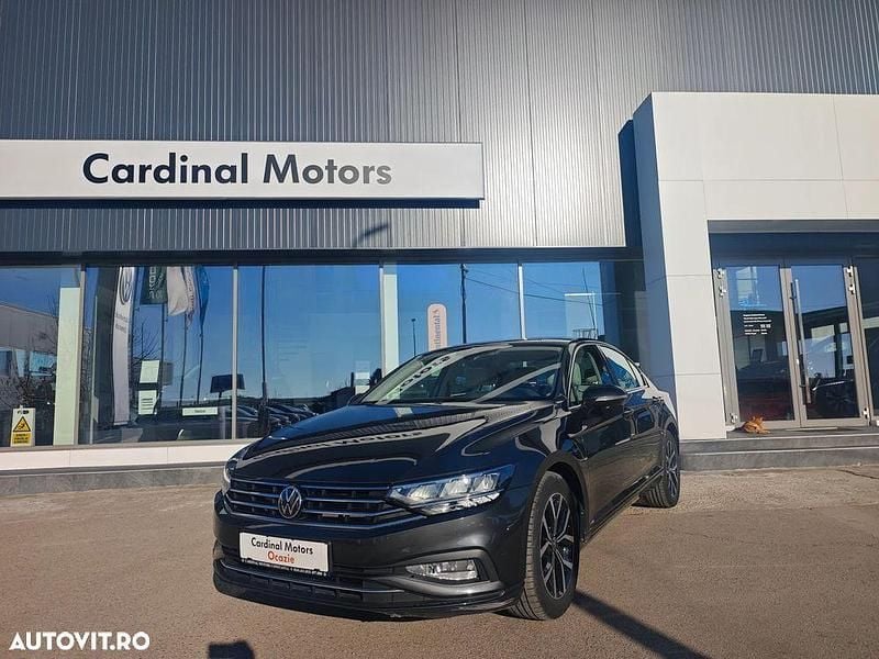 Culoaregri Utilizat 2021 VW Passat Comfortline Break | 19.900 EUR (Preț OK) - Imagine 1/4