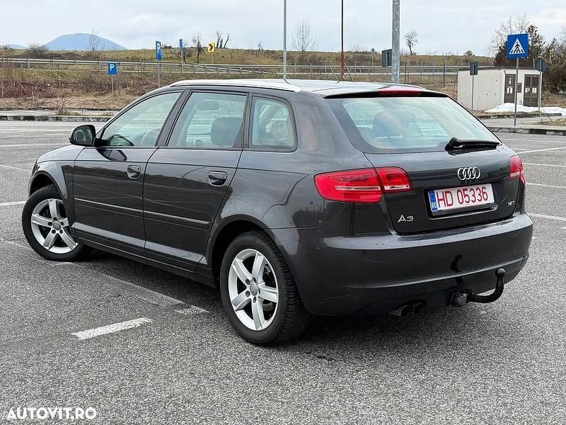 Second-hand Audi A3 Ambition 125 CP (91 kW) 2009 Culoaremaro Hatchback