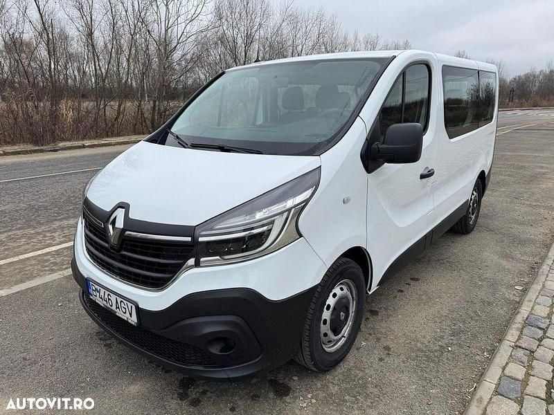 Second-hand Renault Trafic Authentique 120 CP (88 kW) 2020 Culoarealb Monovolum