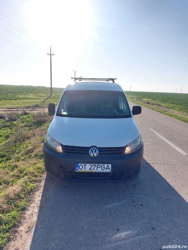 Second-hand VW Caddy 105 CP (77 kW) 2011 Alb Monovolum