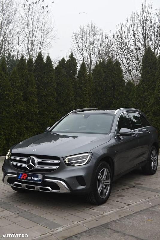 Culoaregri Utilizat 2021 Mercedes GLC300e Exclusive SUV | 34.001 EUR (Preț OK) - Imagine 1/4