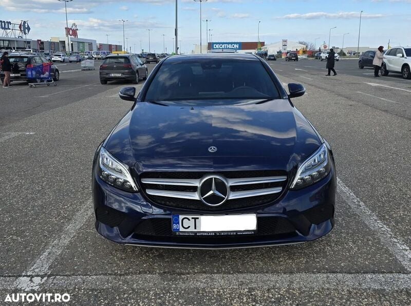 Albastru Utilizat 2020 Mercedes C300 Berlinǎ | 30.000 EUR - Imagine 1/4
