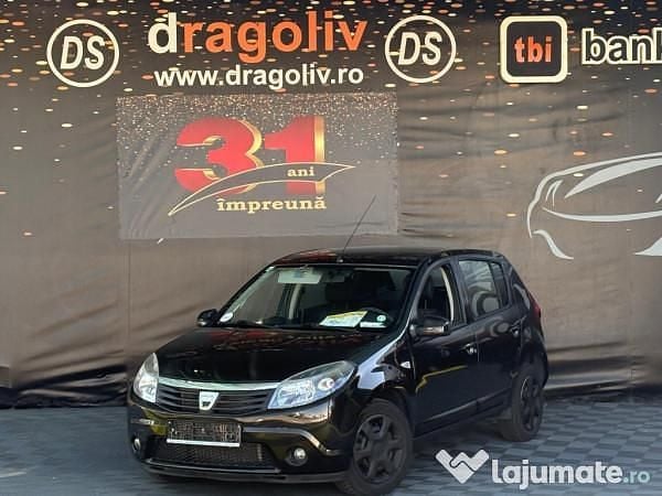 Utilizat 2010 Dacia Sandero Hatchback | 4.499 EUR - Imagine 1/4