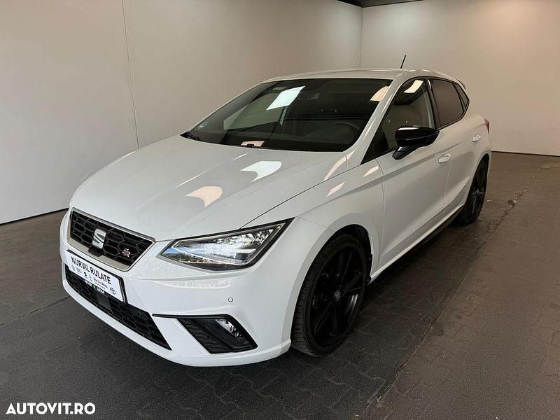 Alb Utilizat 2020 Seat Ibiza FR Hatchback | 13.794 EUR (Scump) - Imagine 1/4