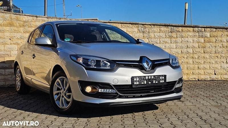 Culoaregri Utilizat 2015 Renault Mégane III LIMITED | 5.190 EUR (Preț bun) - Imagine 1/4