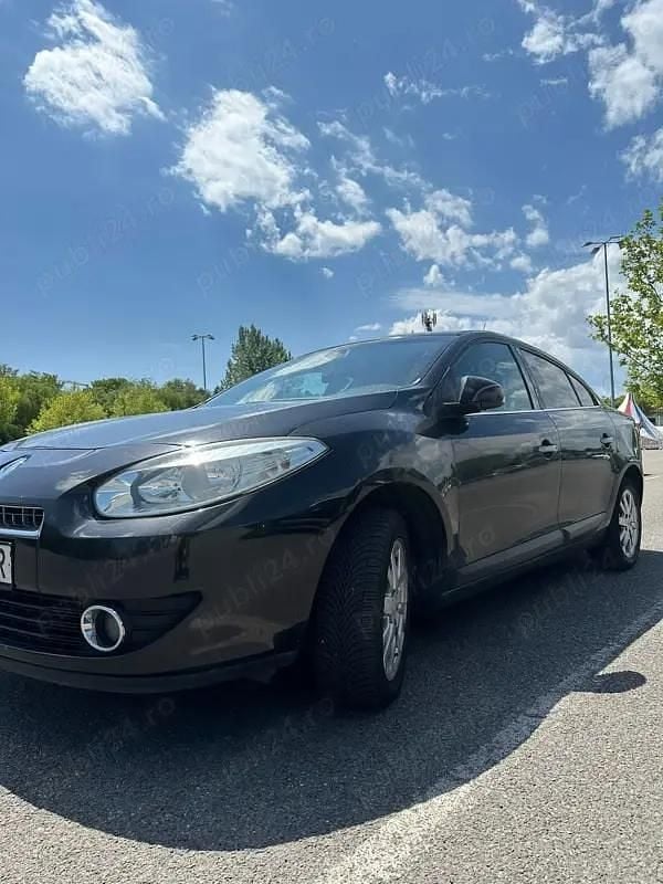 Second-hand Renault Fluence Privilege 109 CP (80 kW) 2009 Negru Berlinǎ